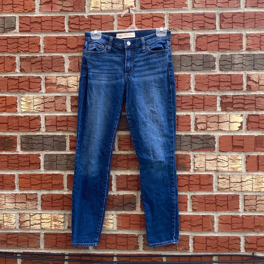 GAP size 25 jeans